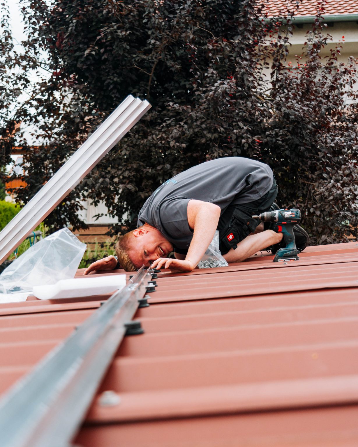 Foto_Tim_Dach-checken